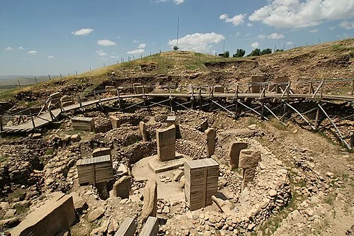  4. Göbekli Tepe’yi Keşfedin, Tarihin İçinde Konaklayın: Şanlıurfa Bey Kapısı Konağı